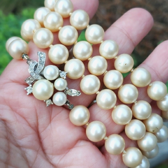 Vintage Jewelry - Gorgeous Vintage Marvella Pave Set Rhinestone Cream Pearl Long Sautoir Necklace